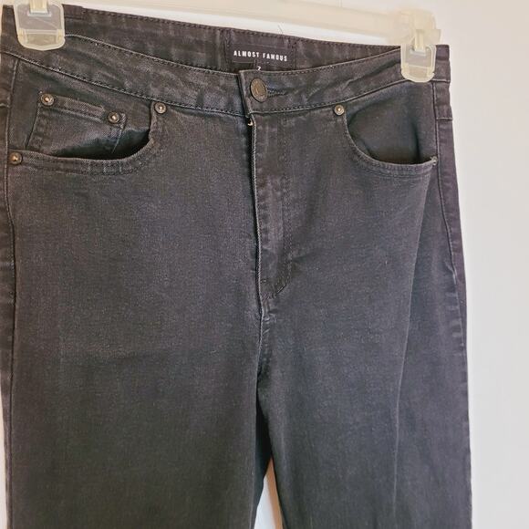 Almost Famous womens black flared leg raw hem jeans size 7 - Picture 4 of 10